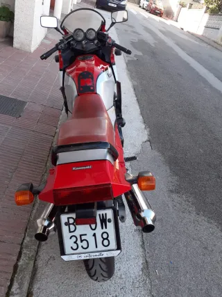 Kawasaki GPZ 900R Ninja 1984