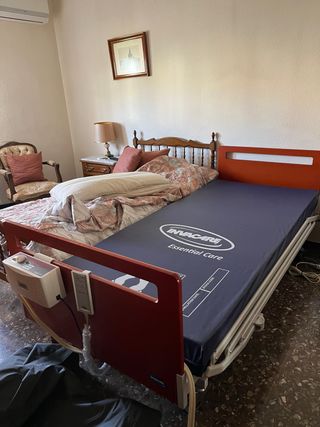 Cama articulada Invacare