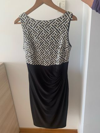 Vestido de fiesta negro y dorado