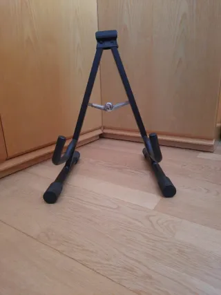 Supporto per chitarra nero