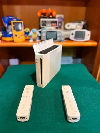 Consola Nintendo Wii Blanca + Mandos