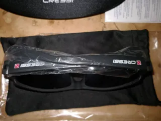 Occhiali sportivi Cressi Ninja neri polarizzati