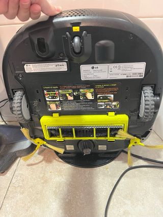 Robot Aspirador LG Hom-Bot Square Rojo