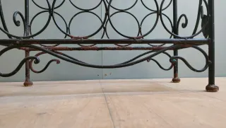 Botellero 62 botellas metal y mimbre