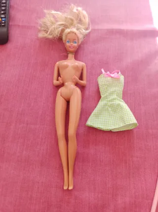 Muñeca Barbie Años 80 Vestido Cuadros