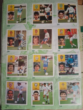 Álbum Liga Fútbol 92/93,faltan 7 cromos.