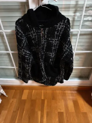 Abrigo cuadros blanco y negro