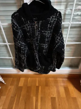 Abrigo cuadros blanco y negro