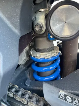 Triumph Street Triple R 2012 Negra y Dorada