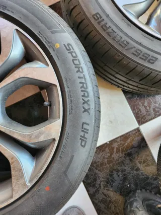 4 Llantas 19 + Neumáticos Nuevos 255/50 R19 BMW