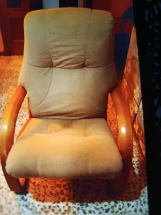 Butaca mecedora lactancia beige