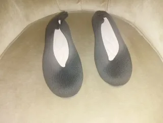 Sandalias planas negras mujer