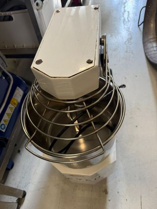 Amasadora Profesional Espiral 10L