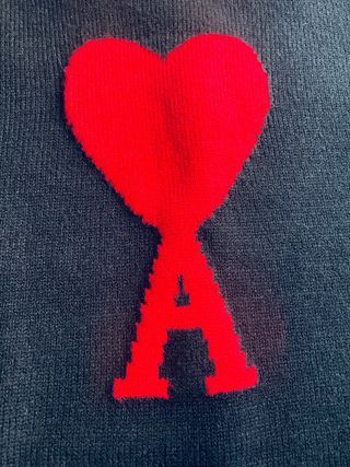 Jersey Ami Paris Corazón Rojo Negro