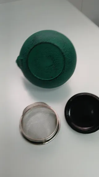 Tetera hierro verde sin usar 300 ml.