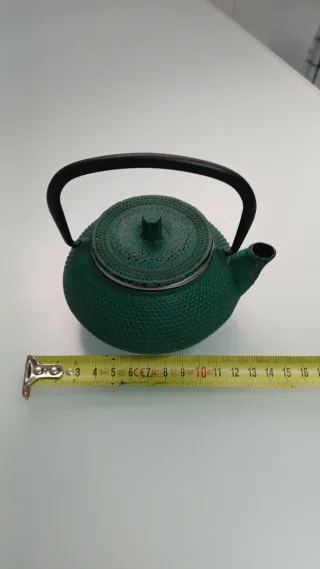 Tetera hierro verde sin usar 300 ml.