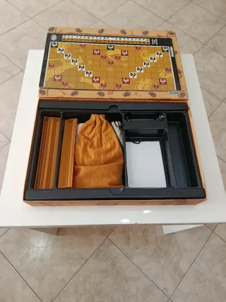 Scarabèo Gioco di Parole