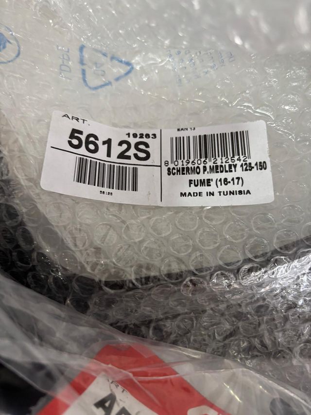 Parabrisas GIVI A5606A Piaggio Beverly Negro