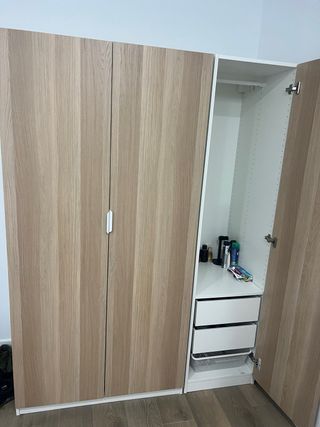 Armario IKEA madera claro