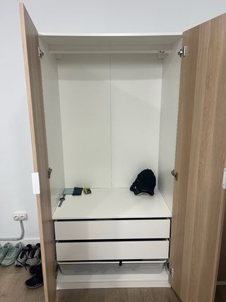 Armario IKEA madera claro