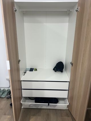 Armario IKEA madera claro
