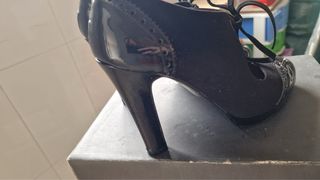 Zapatos de tacón negras con cordones talla 38