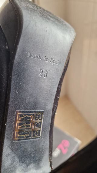 Zapatos de tacón negras con cordones talla 38