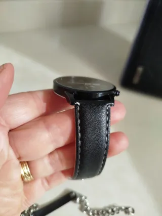 Set Accesorios Hombre: Reloj, Cartera y Pulsera.