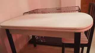 Mesa comedor y 4 sillas madera maciza