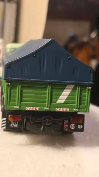 Camion Volvo F89 Turbo 6 DeAgostini 1/43