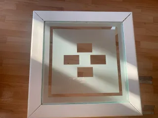 Tavolino ausiliario in legno e vetro