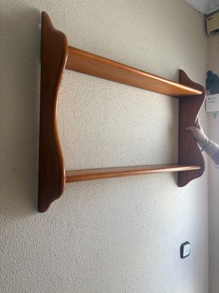 Estantería doble de madera