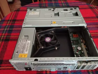 2 PCs Acer y Lenovo.