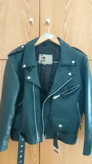 Cazadora Biker AMI London Negra