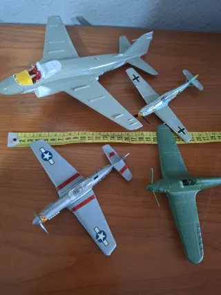 Lote 4 Aviones de Juguete