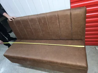 Divano 1,50m in pelle sintetica marrone