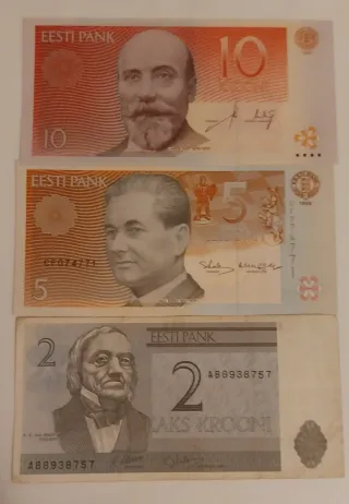 Set  3 billetes  Estonia lee descripción