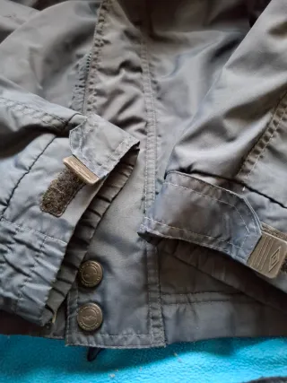 Chubasquero Umbro azul marino con forro polar M