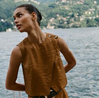 Top Zara Satén Dorado / Caramelo