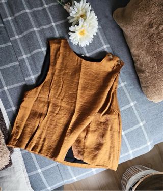 Top Zara Satén Dorado / Caramelo