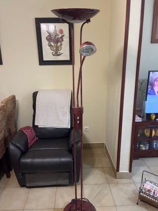 Lámpara de pie moderna