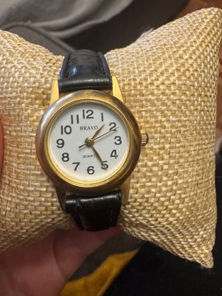 Reloj Bravo Mujer Dorado y Negro
