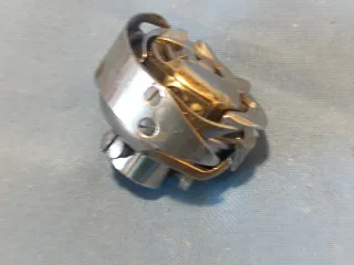 Garfio giratorio para máquina de coser