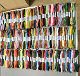 Lote de 150 madejas marca blanca