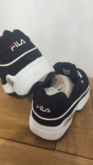 Zapatillas Fila Negras