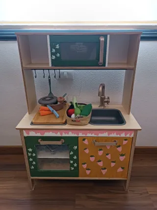 Cucina Ikea decorata a mano