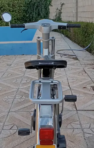 Chapa MOTOVESPA Vespino mortadelo