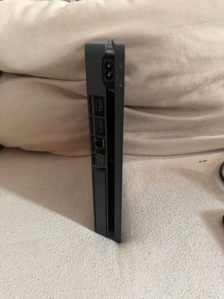 Consola PS4 Slim Negra