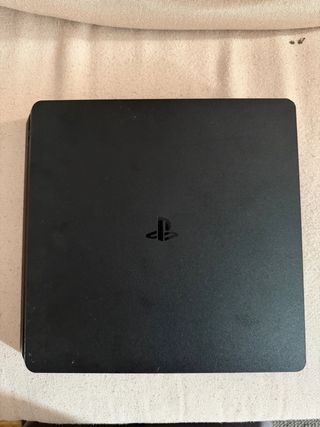 Consola PS4 Slim Negra