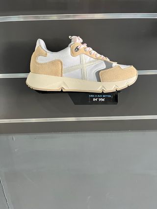 Expositor calzado metal.